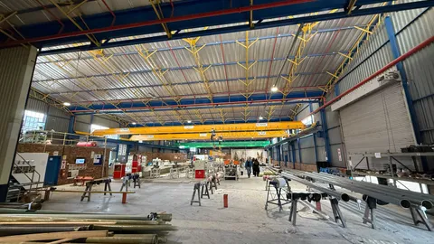 13 West View Road, Clayville Building 4 - 1972m² Industrial Prop To Let (2)